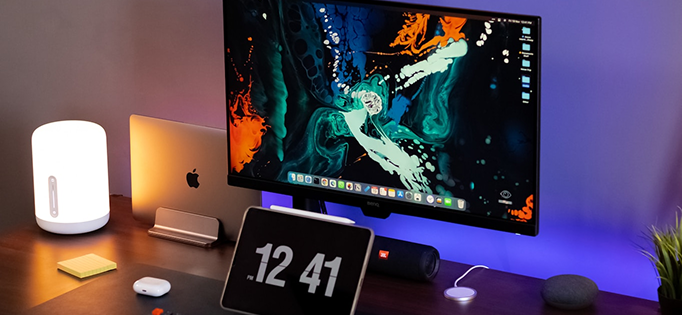 Banner centro lower desk