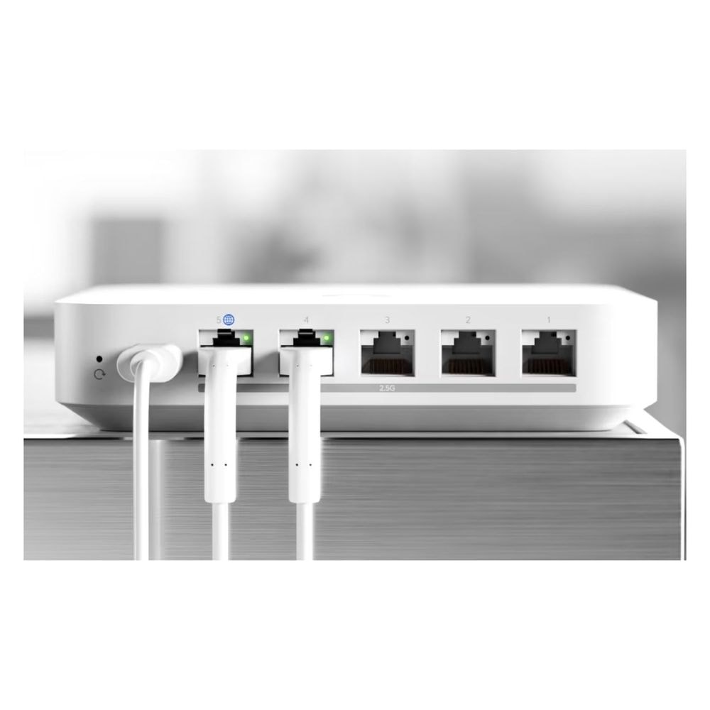 Ubiquiti UniFi Cloud Gateway Max UCG-Max-BR 5x 2.5GbE Controladora
